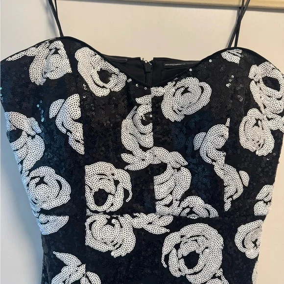 CeCe Strapless Black and White Floral Dress - Picture 2 of 4